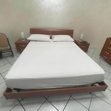 Апартаменты House Romolo Рим